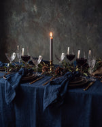 Charger l'image dans la galerie, Dark night 100% Linen Napkins (Set of 4) – 45x45 cm
