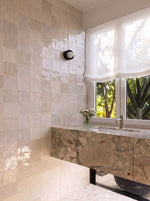 Afbeelding in Gallery-weergave laden, Linen Roman Blinds in off-white tulle with black piping

