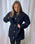 Load image into Gallery viewer, Multiseason linen quilted jacket in Dark Night colour
