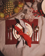 Charger l'image dans la galerie, Scarlet red 100% Linen Napkins (Set of 4) – 45x45 cm
