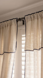 Charger l'image dans la galerie, Natural linen sheer tulle with contrast piping - 1 panel
