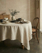 Afbeelding in Gallery-weergave laden, Tafelkleed van 100% linnen – natuurlijke kleur, rond 218D
