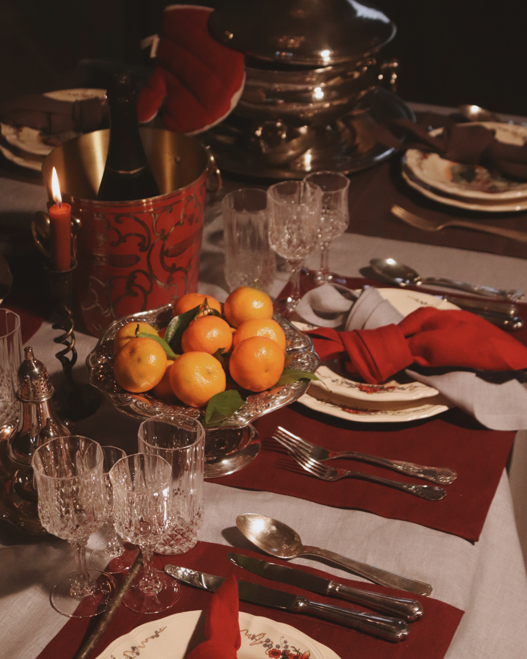 Linen table placemat in burgundy