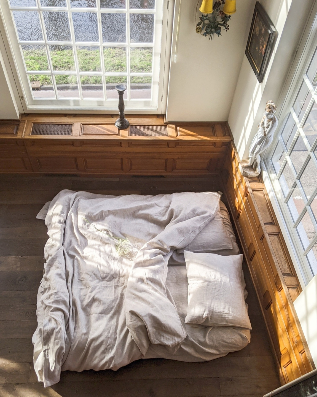 Natural linen bedding set from natural colour of flax