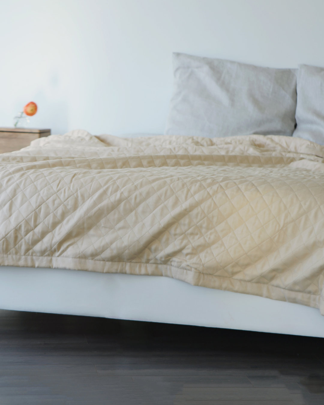 Quilted linen duvet in beige