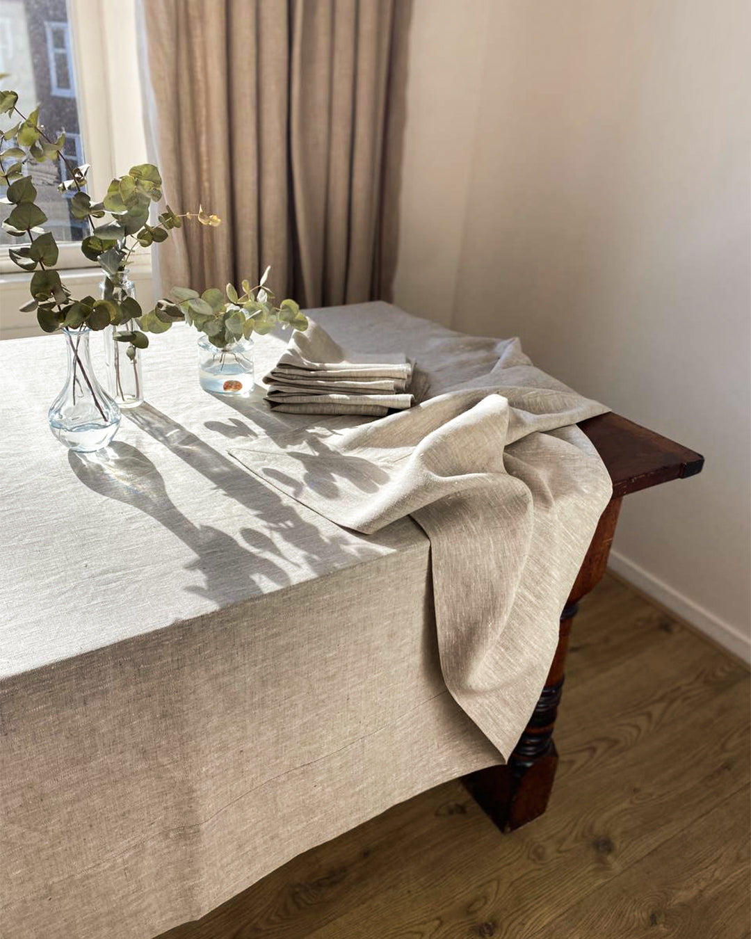 Tablecloth from rough natural linen