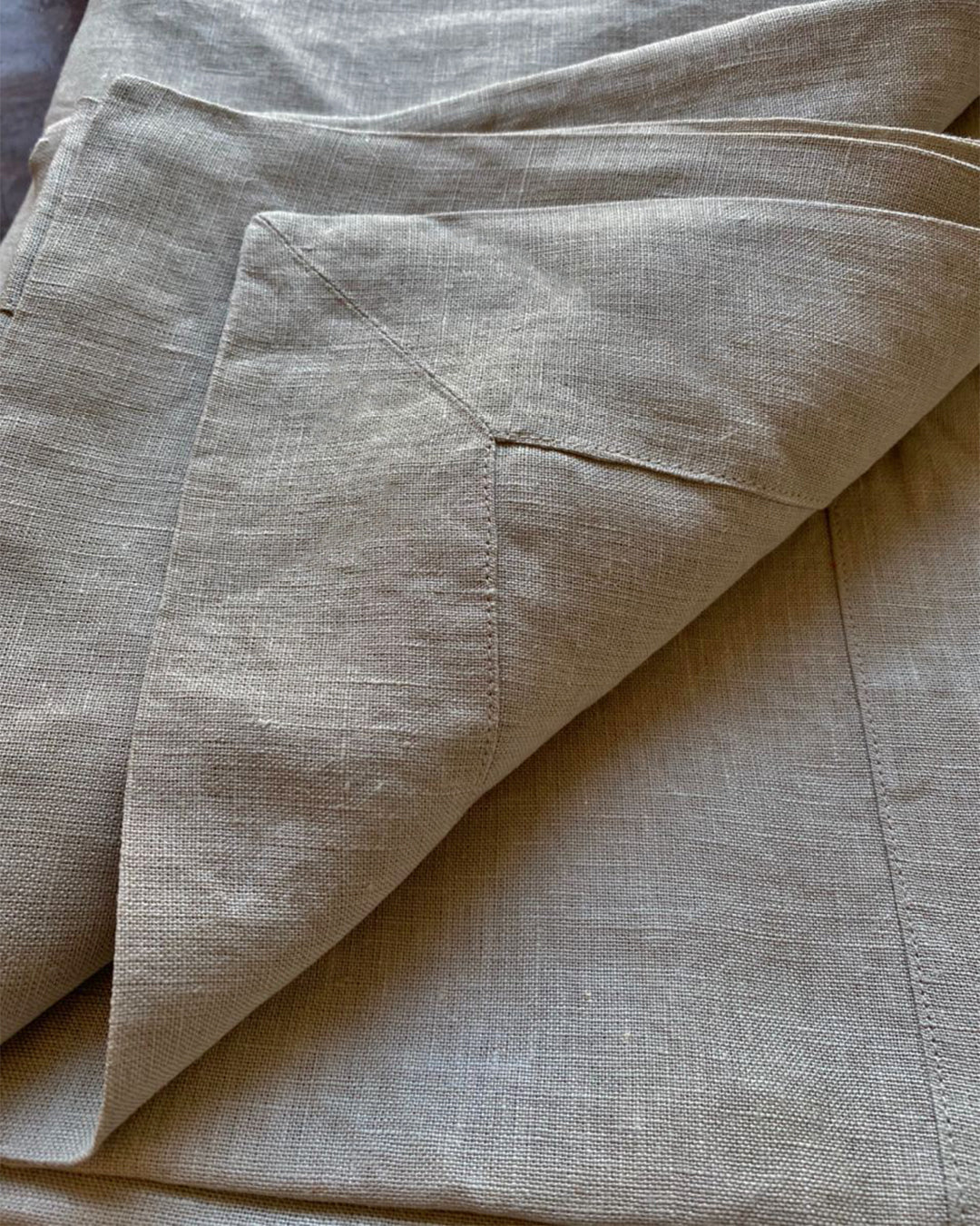 Tablecloth from soft linen in Safari